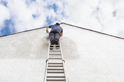 Peinture extérieure à Fenioux — façades et ravalement